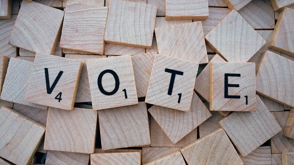 Rubrik_Politik_und_Recht_Abstimmung_c.Pixabay_vote-1804596_1920